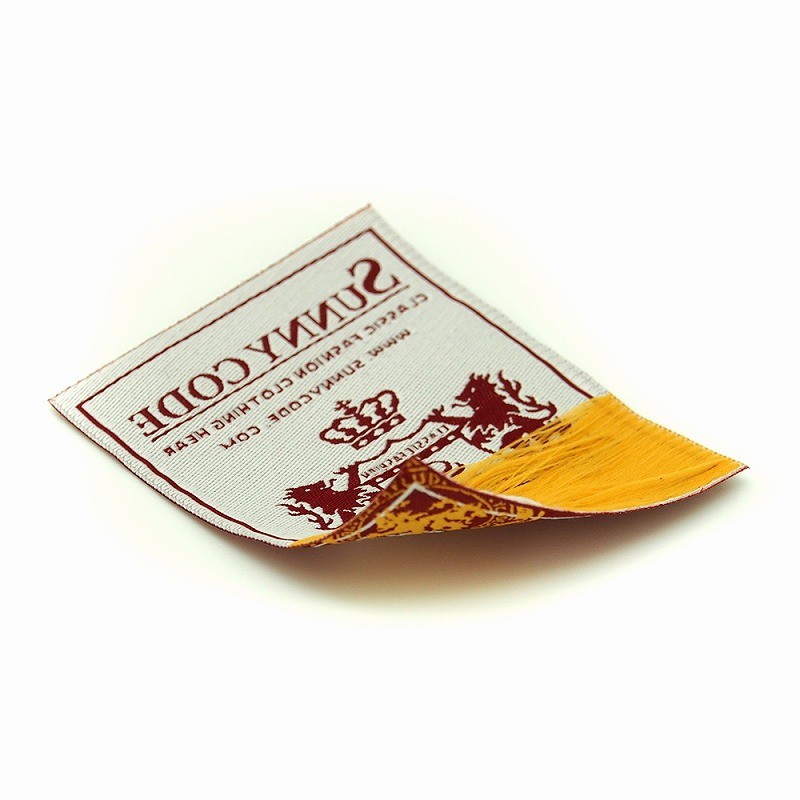 服装织唛布标直接接触人体有伤害吗？